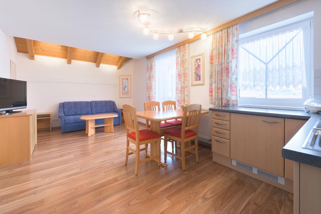 Haus Meneweger Apartman Flachau Kültér fotó