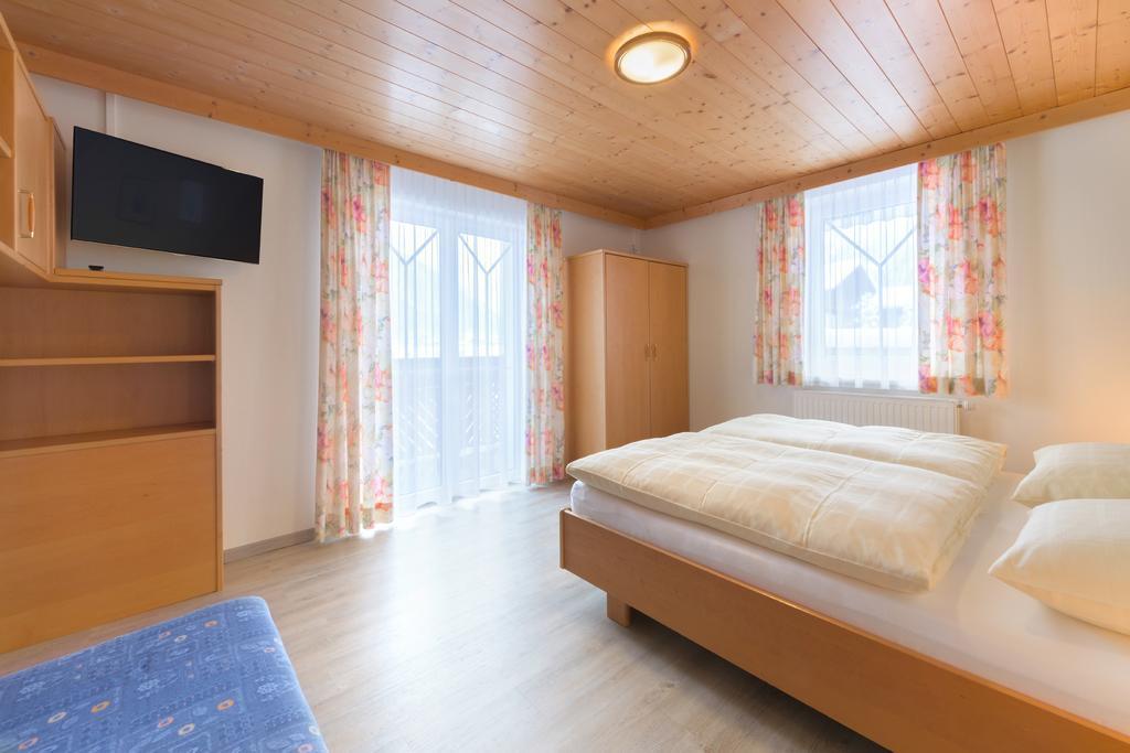 Haus Meneweger Apartman Flachau Kültér fotó